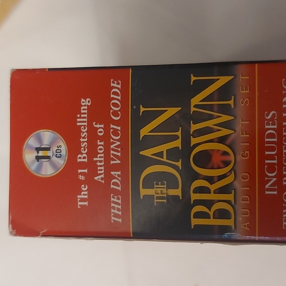The Dan Brown Audio Gift Set Angels & Demons, Deception Point - Picture 13 of 13